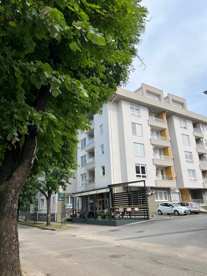 Ferienwohnung Lilly Lux Bijeljina Exterior foto